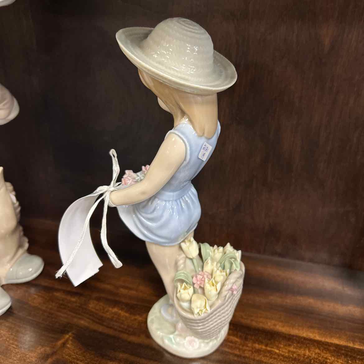 Lladro -Girl w/Skirt Full of Flowers
