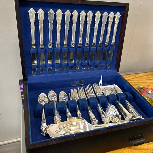 69 pc International Silver Flatware