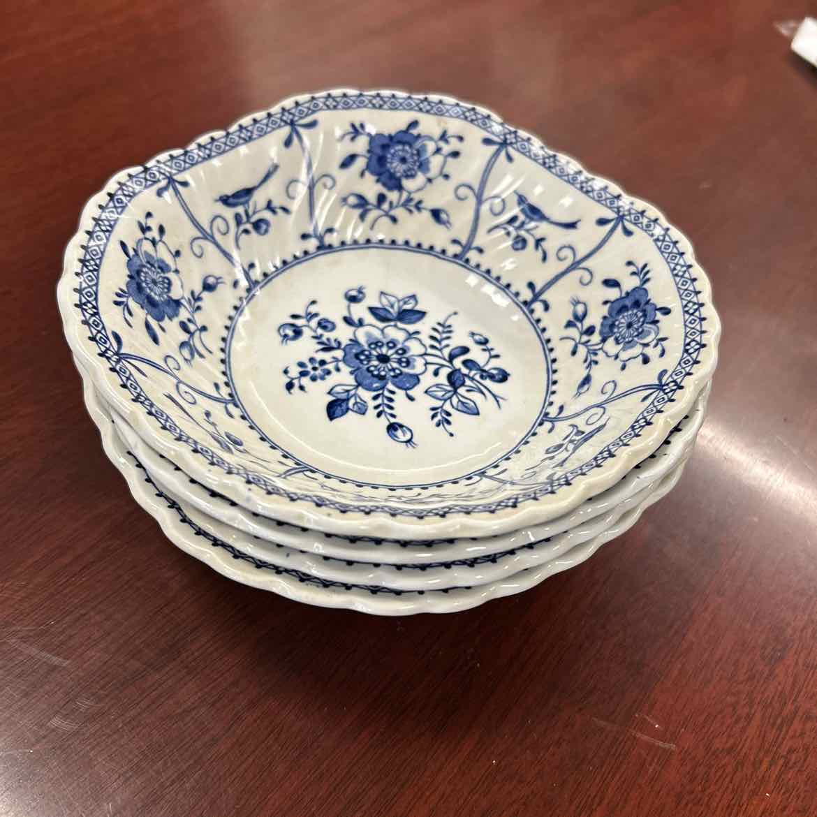 26 pc Johnson Bros Indies Ironstone Dishes