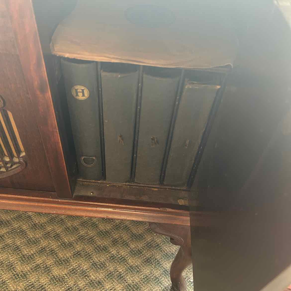 Antique Brunswick Console Phonograph w/Records