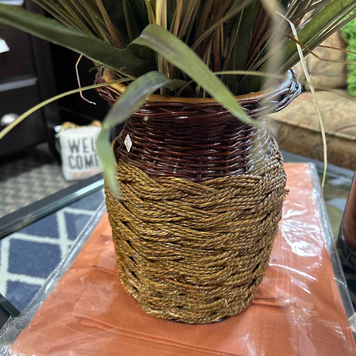 Faux Straw Vase w/Fall Dried Flowers