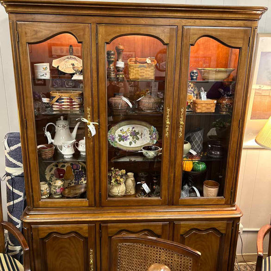 Kindel China Cabinet w/Glass Doors/Brass Handles