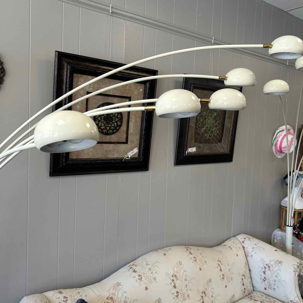 Modern Floor Lamp w/5 Bulbs