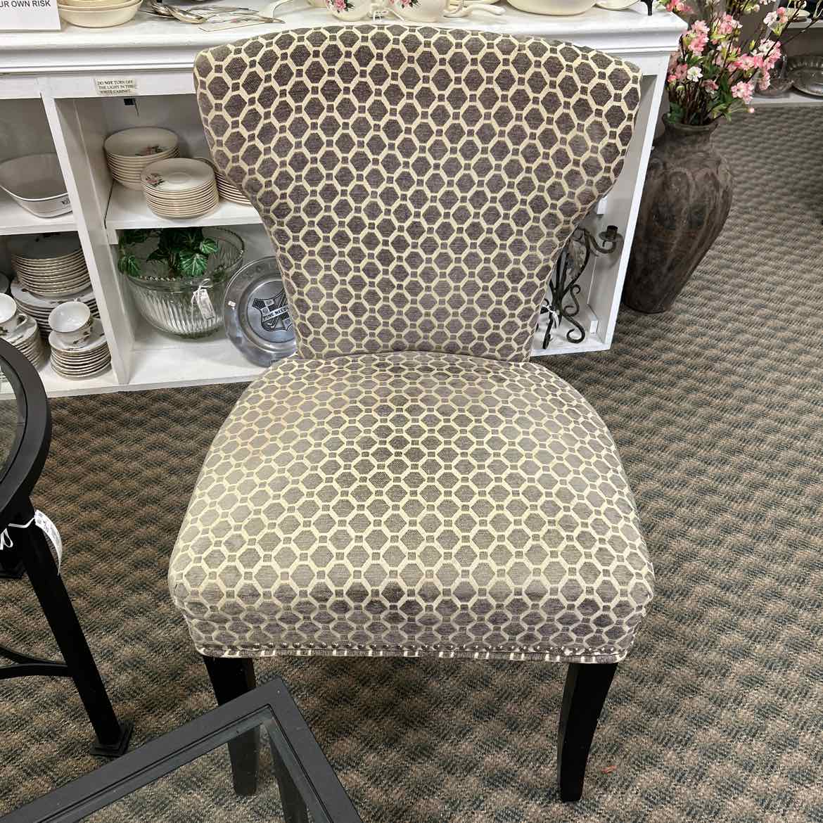 Side Chair w/Gray Dots