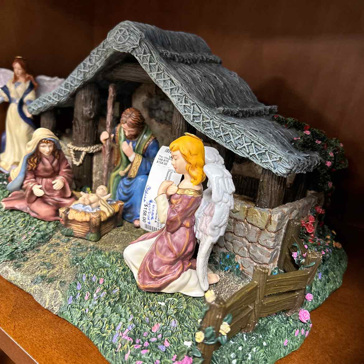 Thomas Kinkade Nativity w/Creche & 17 figurines/3 sheep