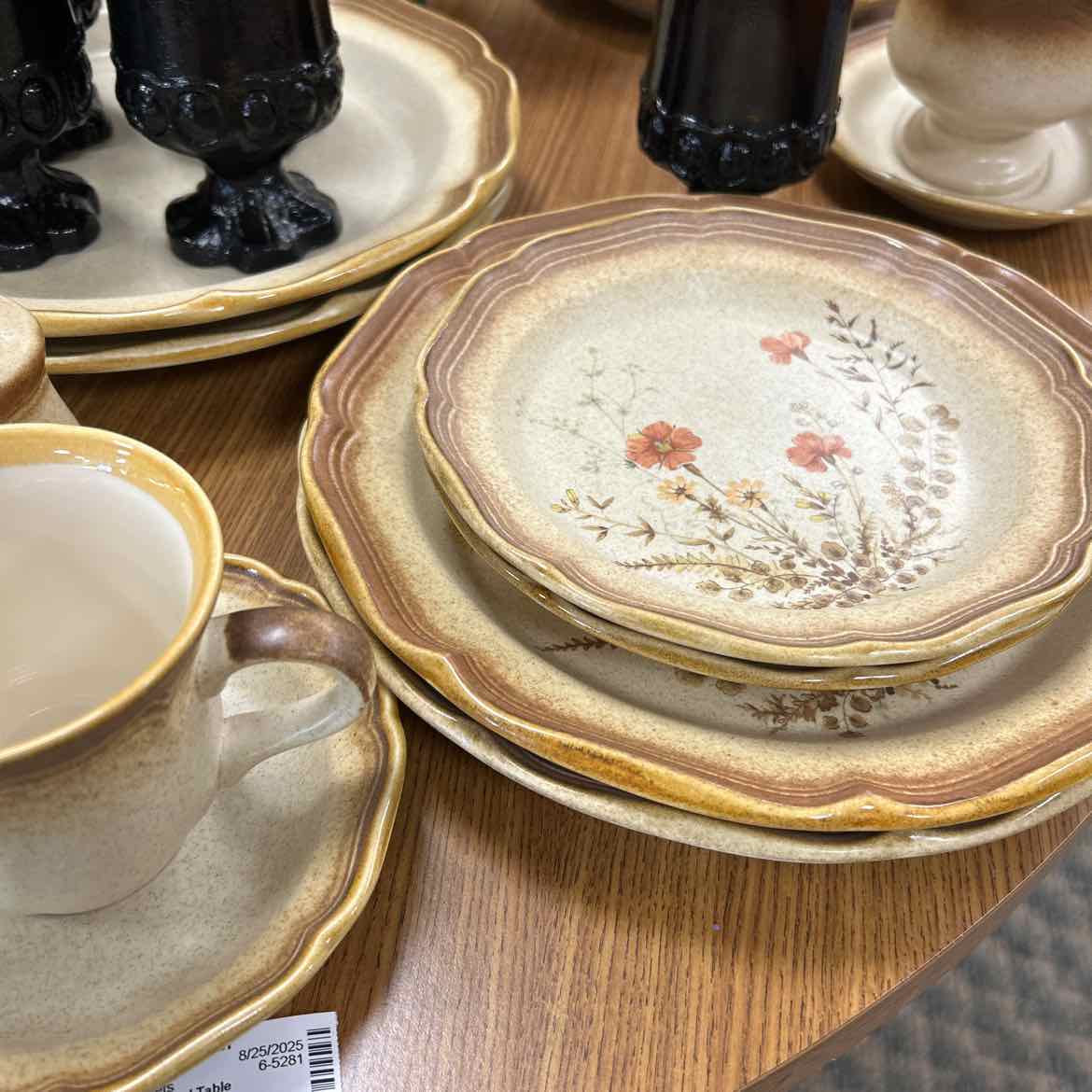 48 pc Mikasa Whole Wheat Dinnerware