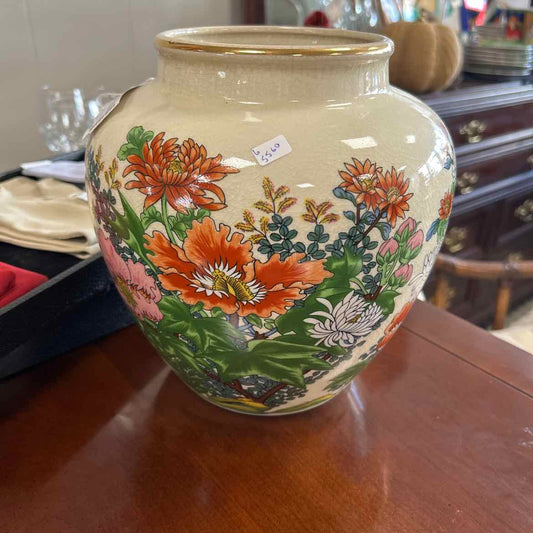 Large Cream Vase w/Flowers
