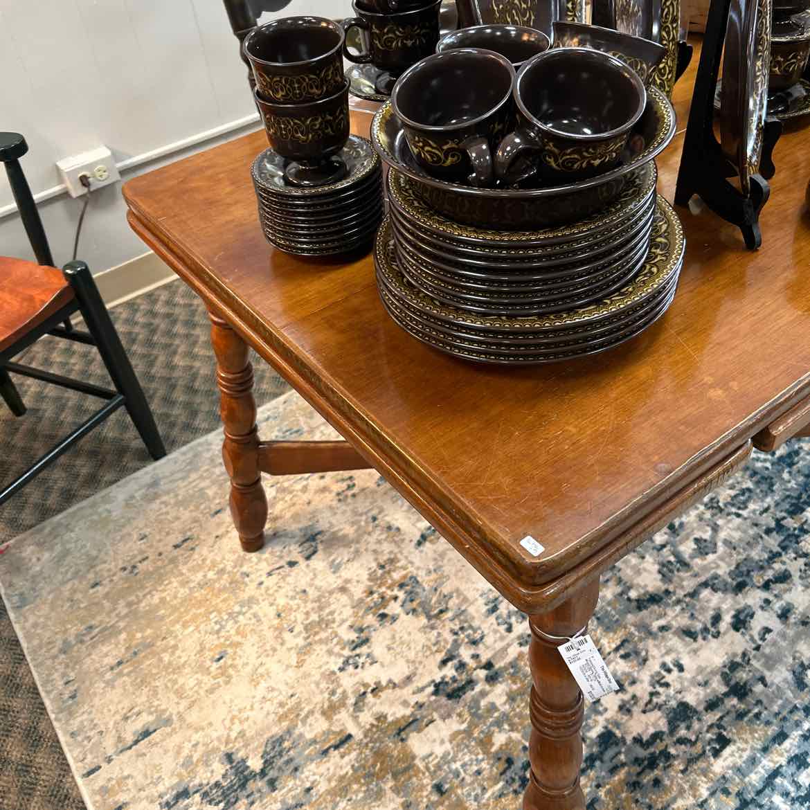 Wood Dining Table w/Built in Leaves