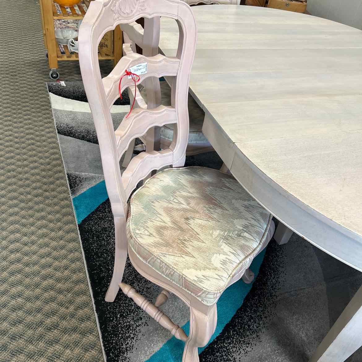 Dining Room Table w/6 AS IS Chairs/6 Leaves