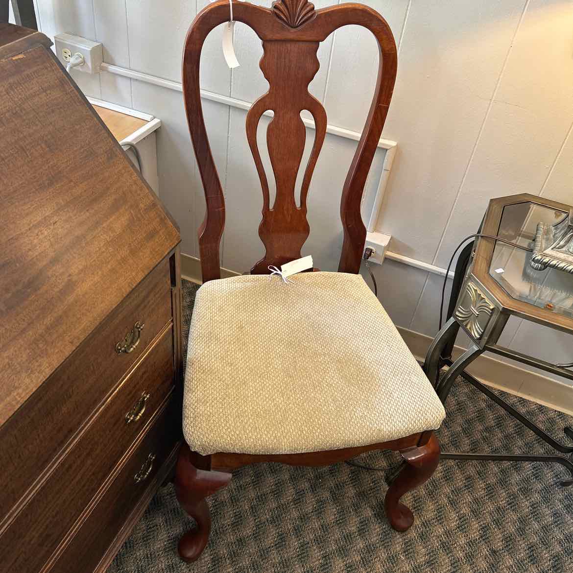 Queen Anne Chair w/Sage Upholstery