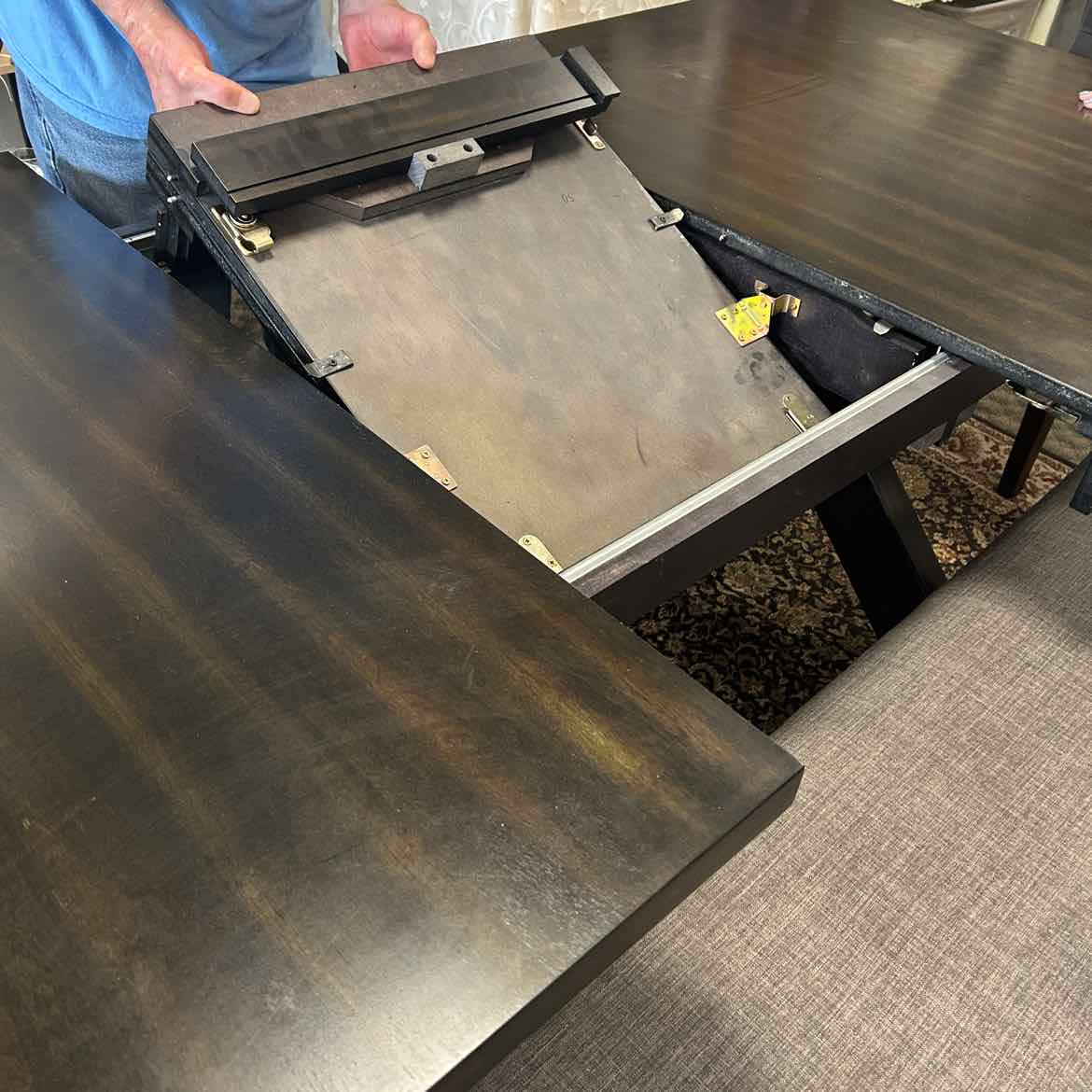 Dark Wood Dining Table w/4 Chairs & Bench