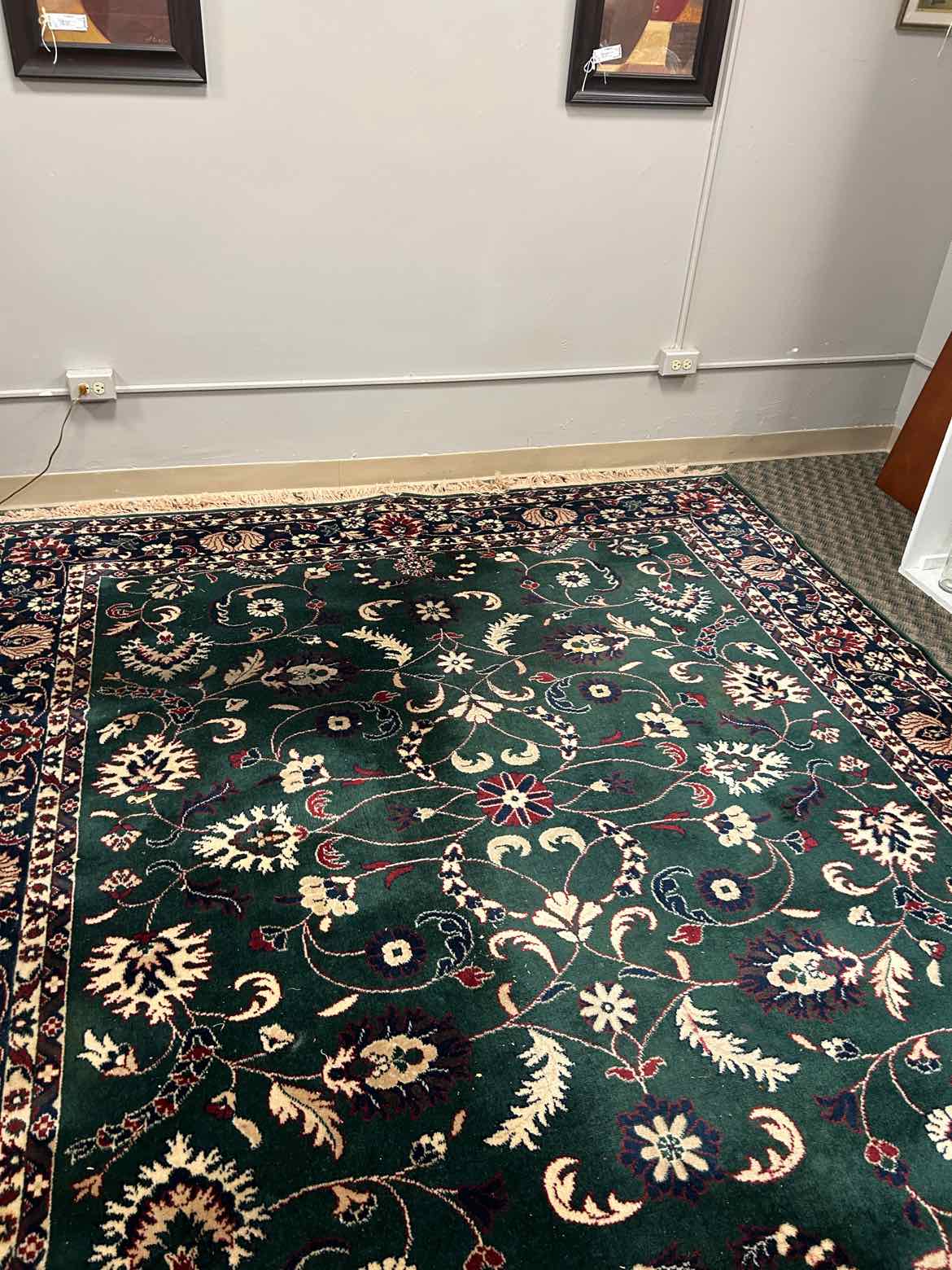 Wool Green Floral Rug w/ Fringe