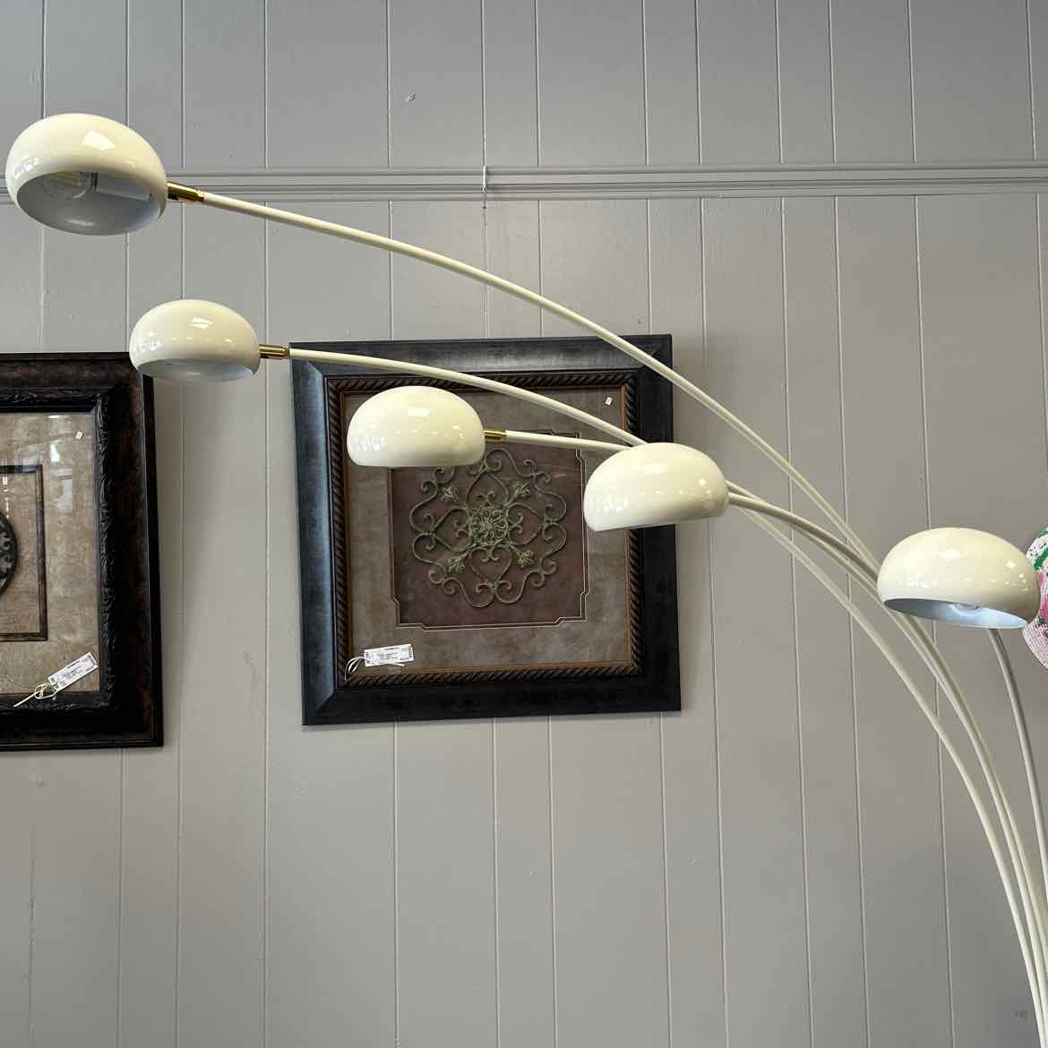 Modern Floor Lamp w/5 Bulbs