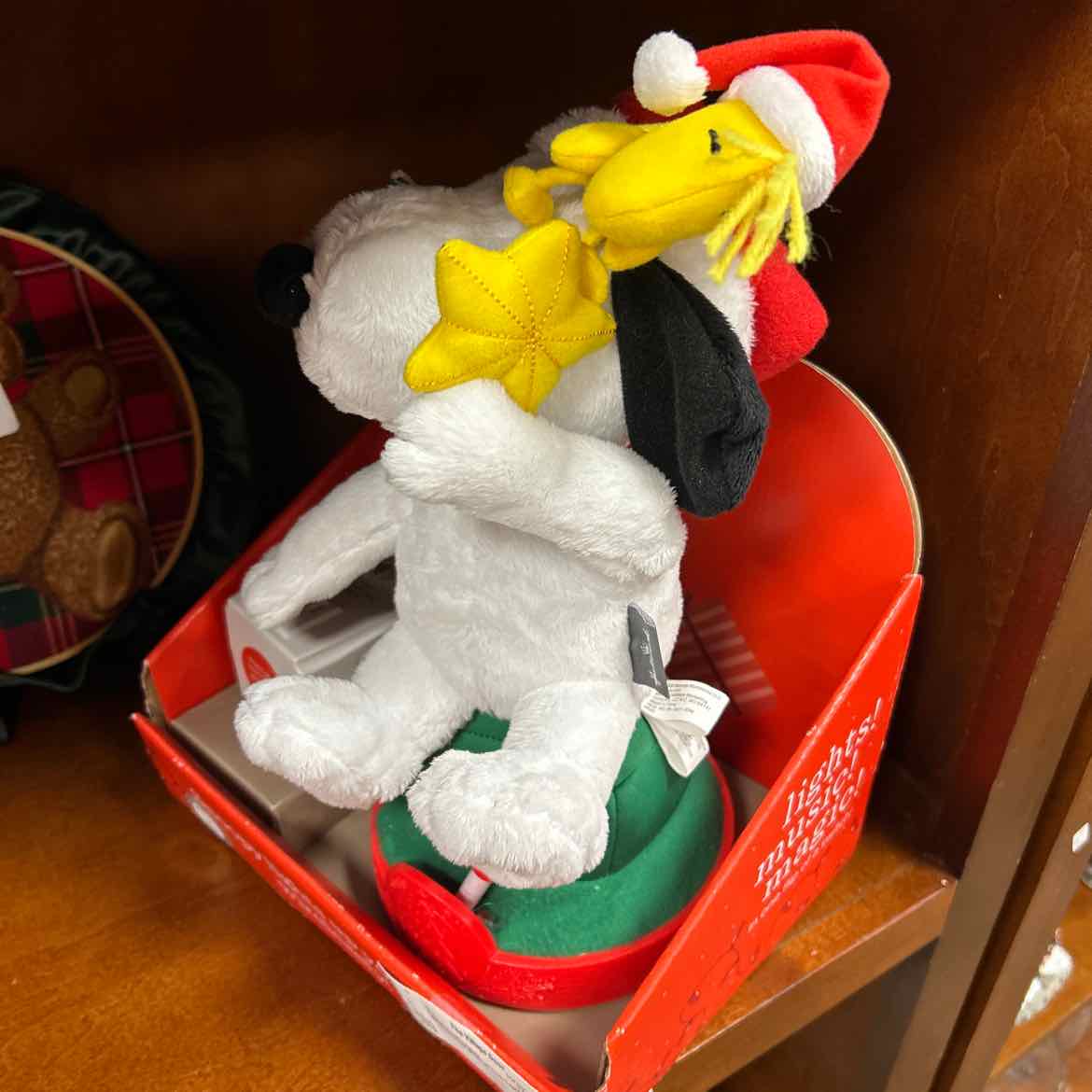 NEW Snoopy Musical Tree Lighter