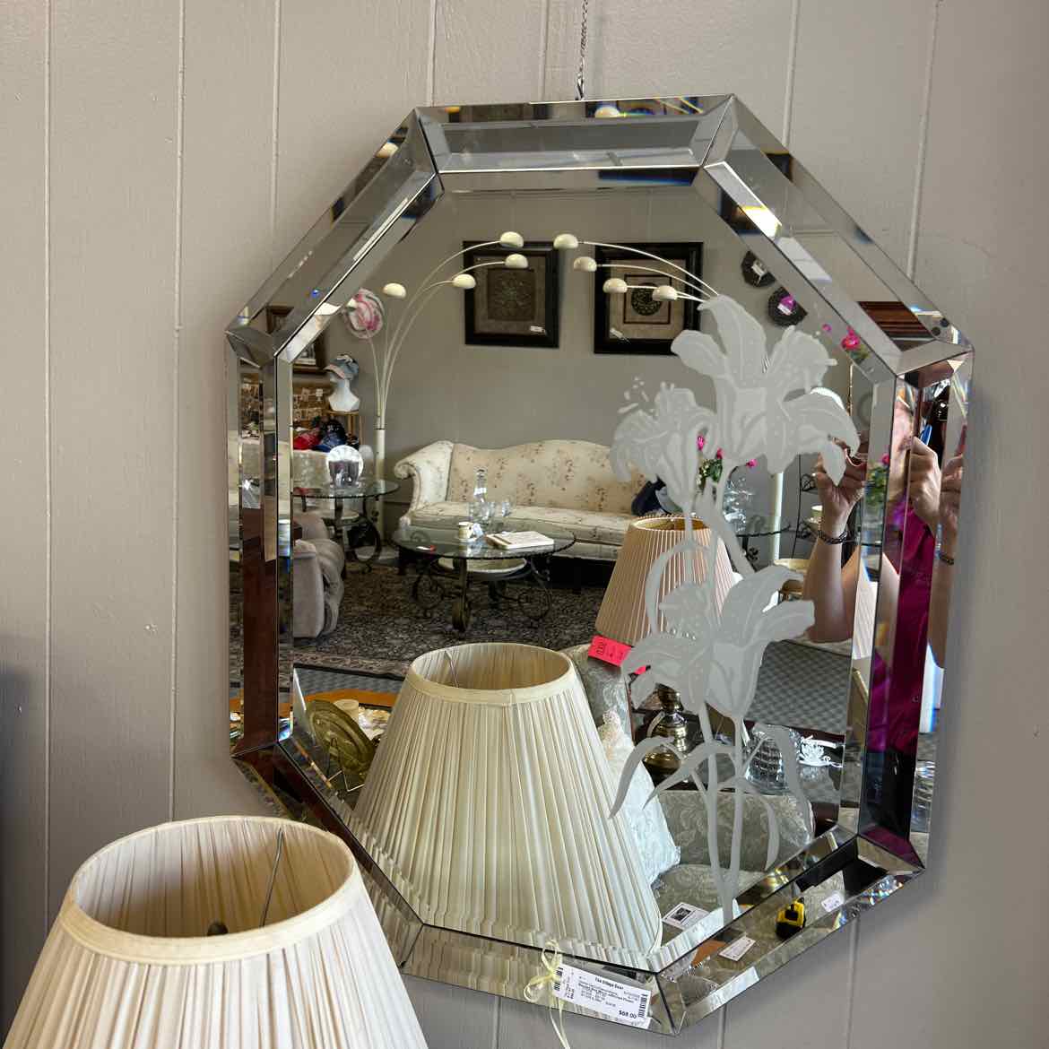 Beveled Wall Mirror w/Etched Flower