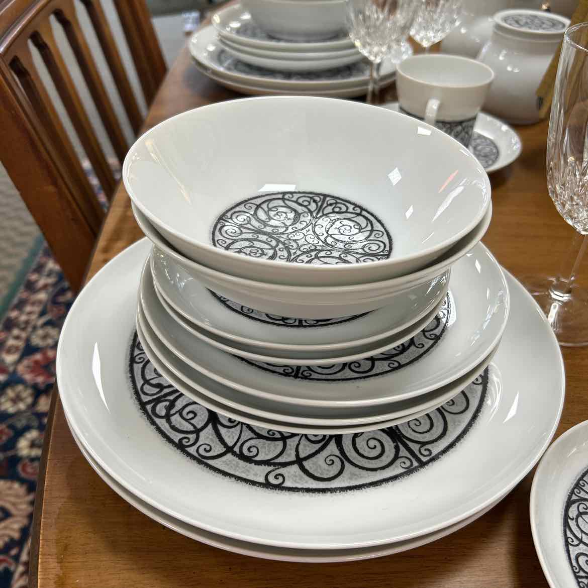 91 pc Noritake China White/Black Design