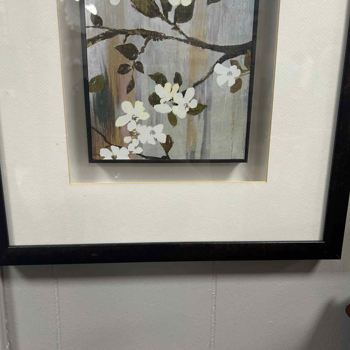 Picture of Birds & White Flowers