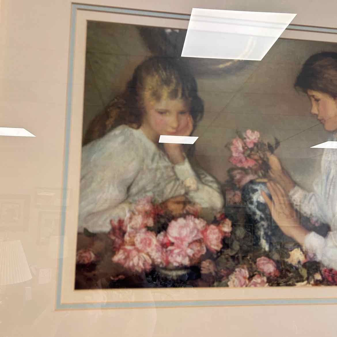 Picture of 2 Girls w/Flowers