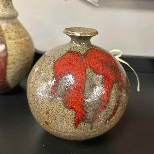 Silverton Mountain Red/Tan Pottery Round Vase