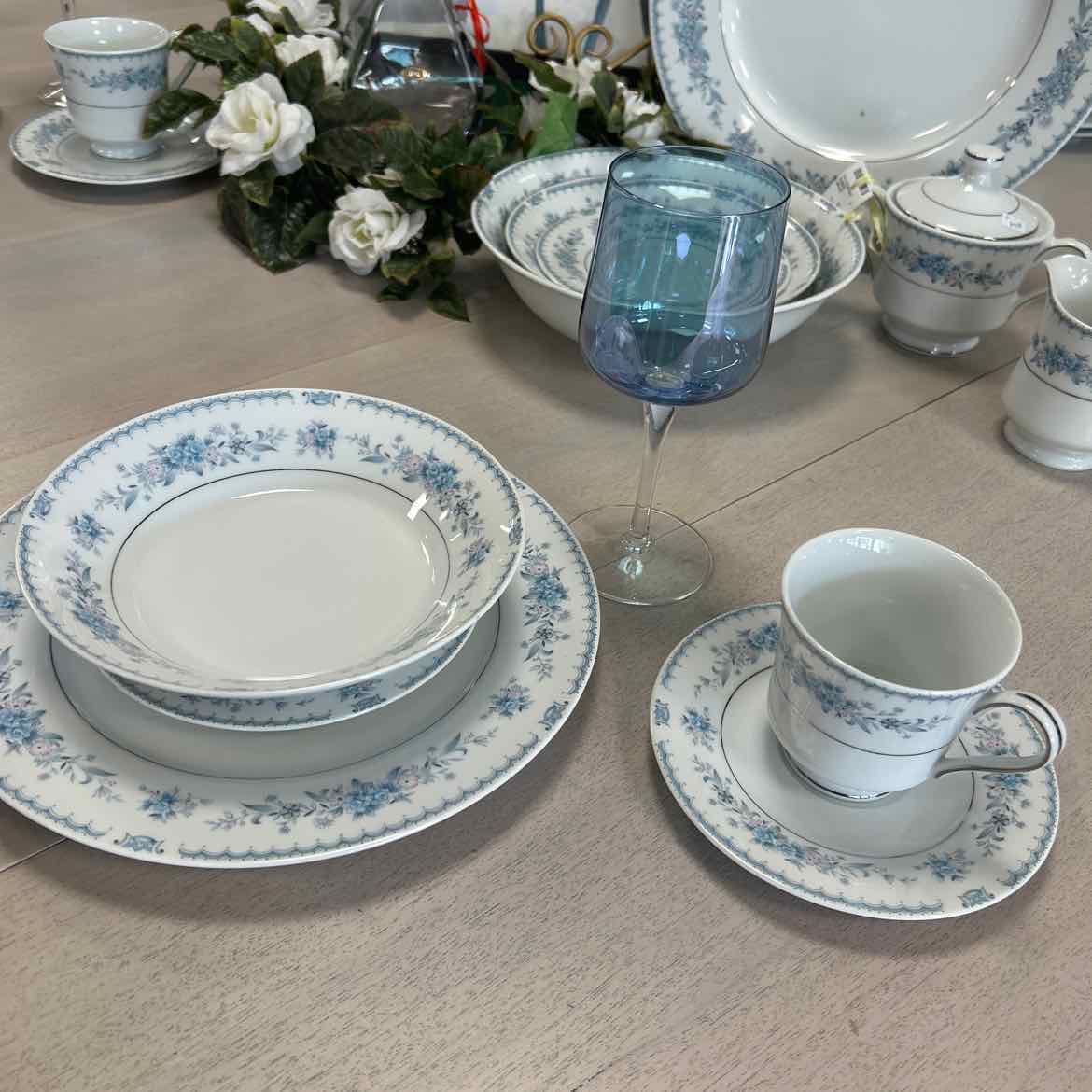 42 pc China w/Blue Flowers