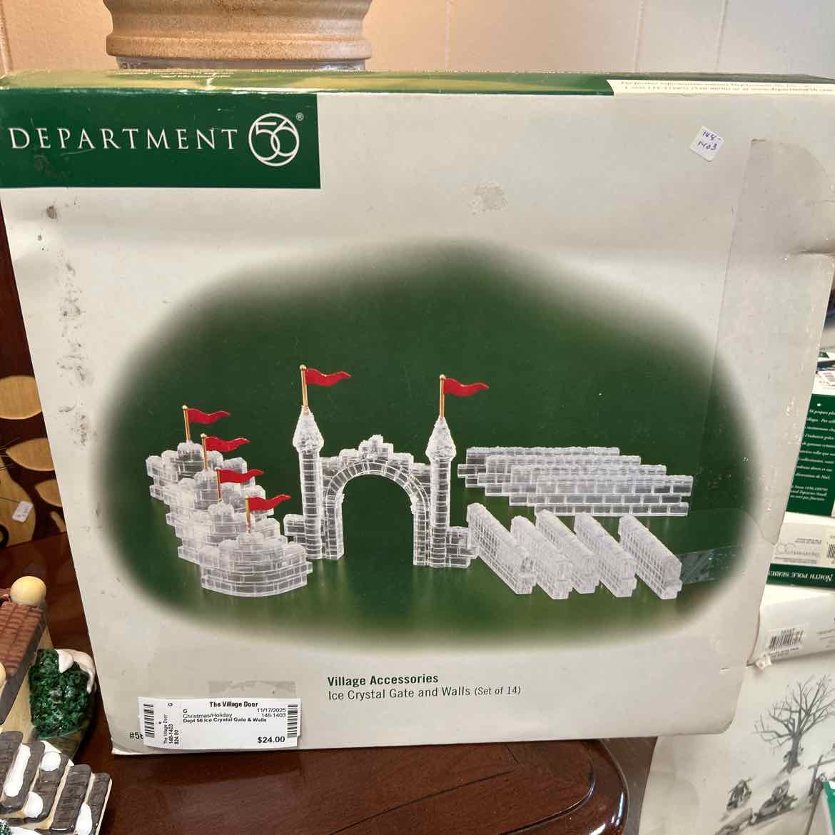 Dept 56 Ice Crystal Gate & Walls