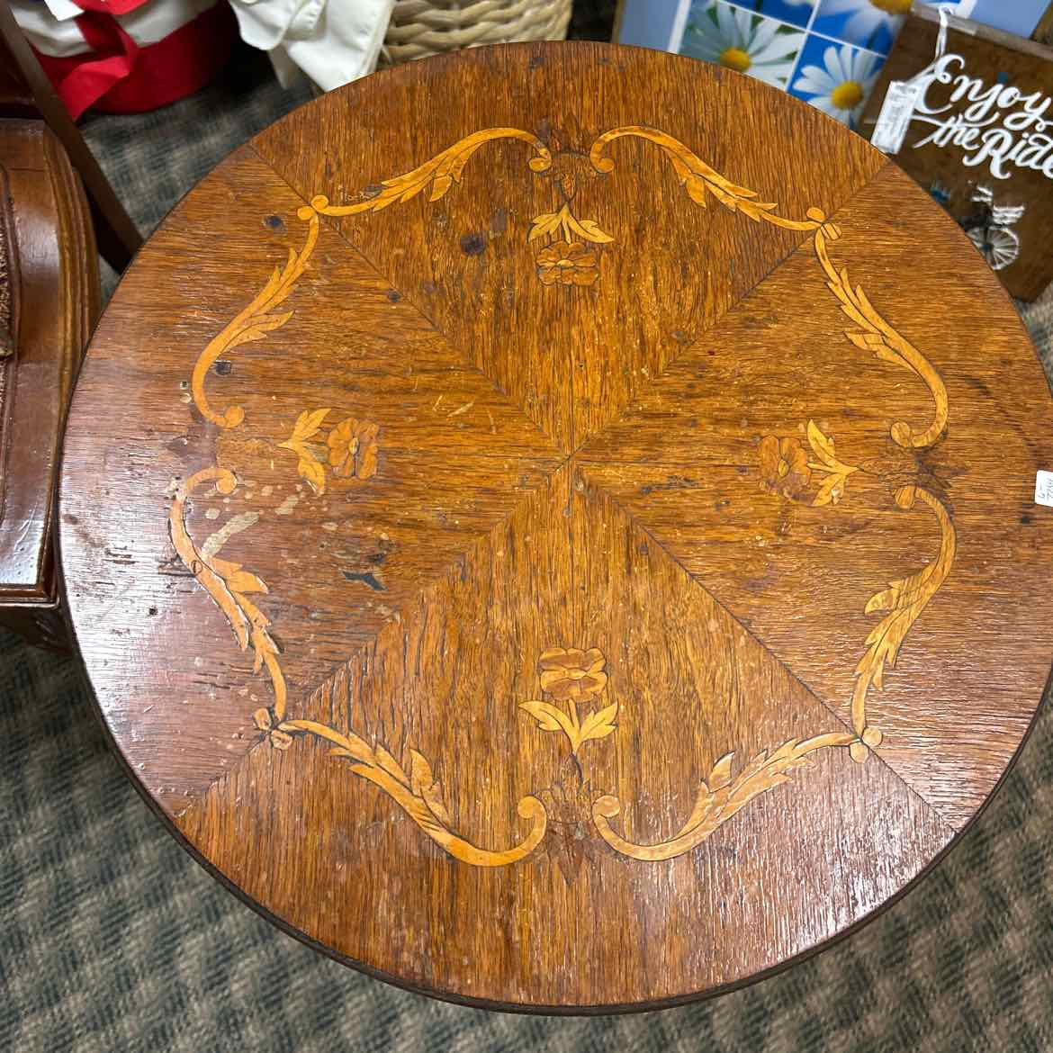 Round Wood Table w/Inlay