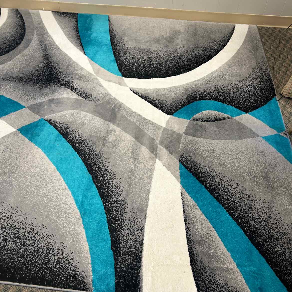 95x127 Turquoise/Gray Rug