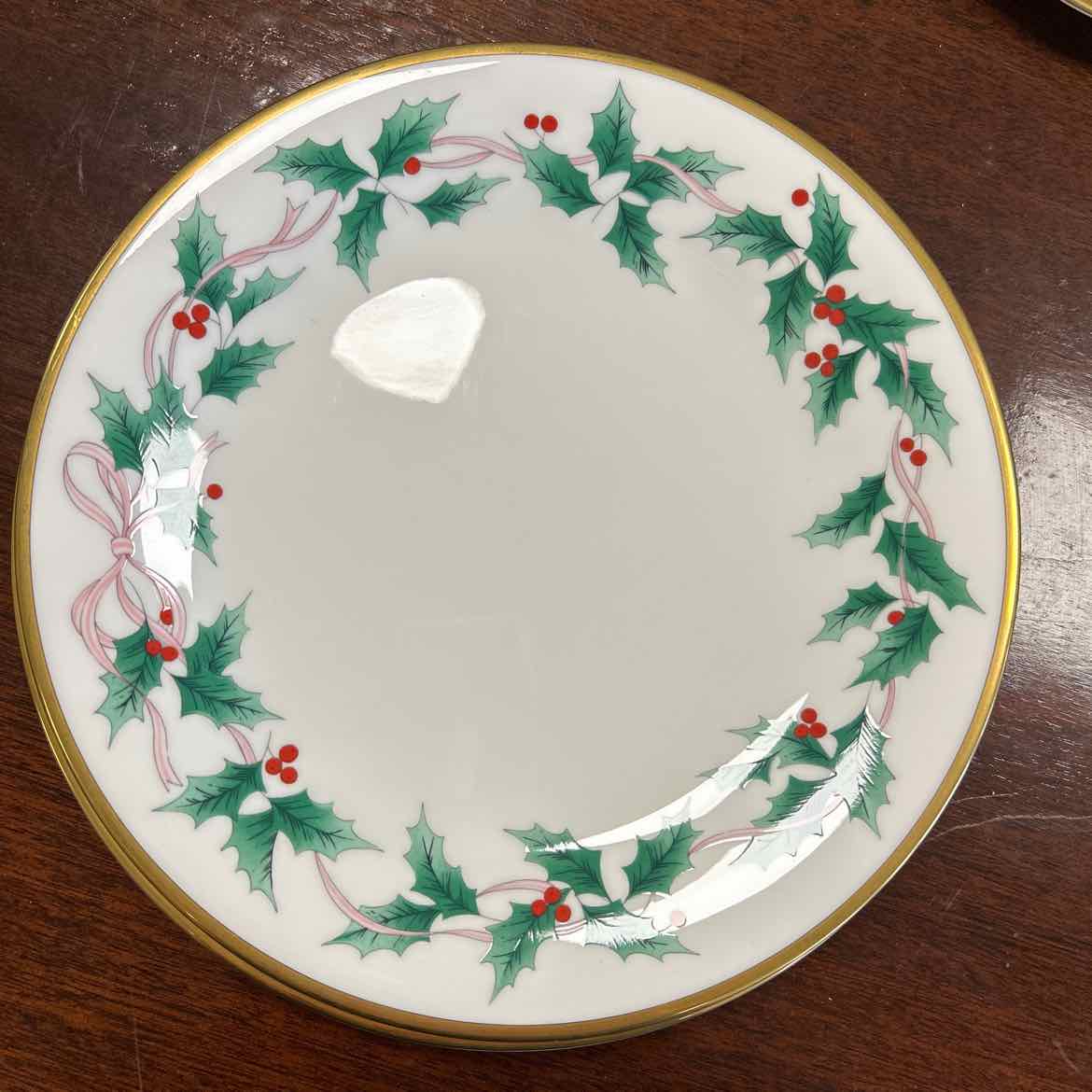 48 pc Mikasa Ribbon Holly China