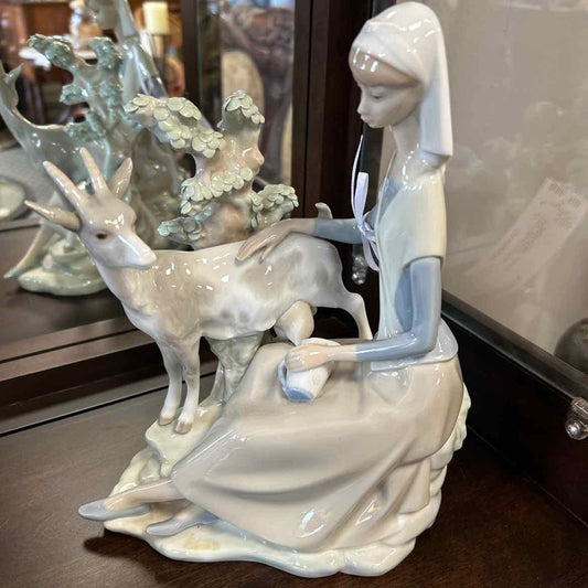 Lladro Girl w/Goat