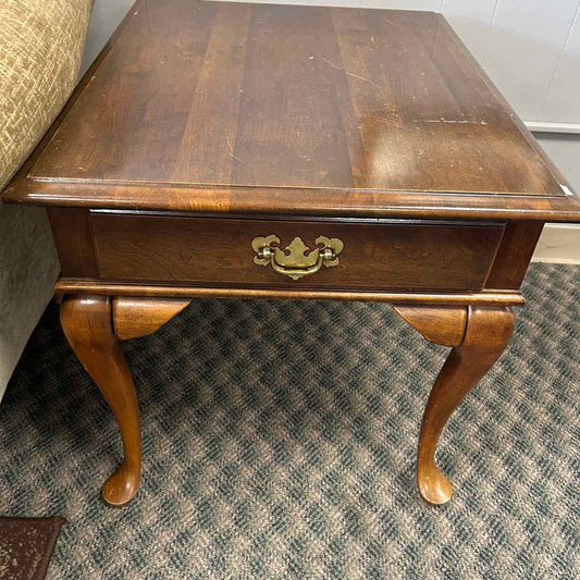 Ethan Allen Side Table w/Drawer