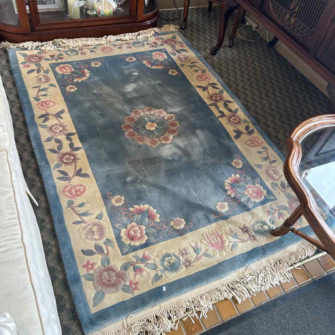 4x6 Blue/Cream Rug w/Flowers